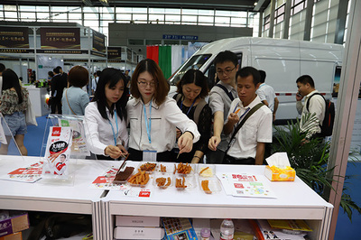 跨境電商展會 佳龍&ldquo;辣條&rdquo;傳遞中國味道